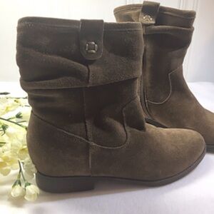 BASS Hidden Wedge Brown Leather Boots